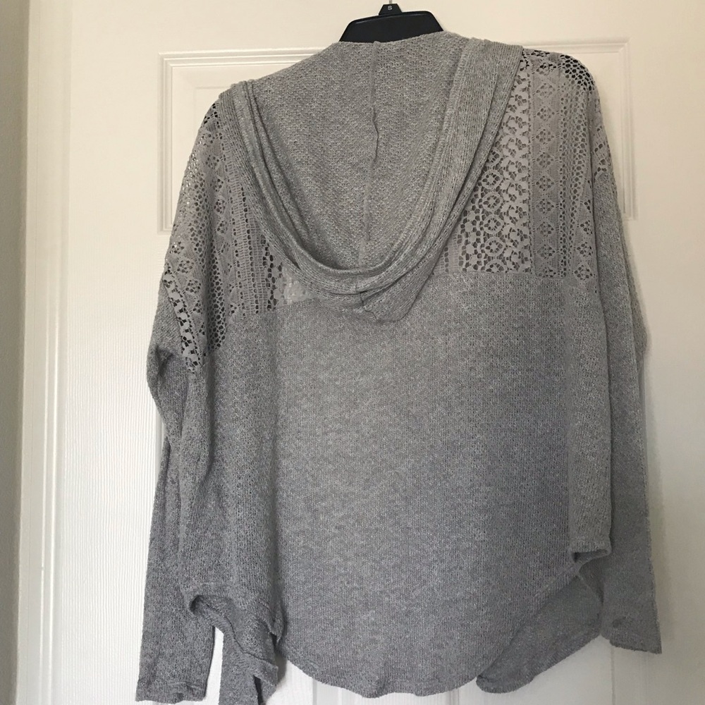 Lightweight hooded gray sweater - Picture 3 of 4